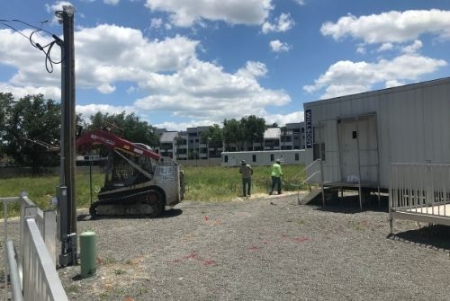 Construction-Fence-Installation2